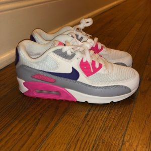 Women’s anime Air Max 90